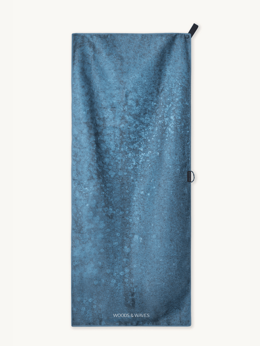 Blue Rebel - Sporthandtuch mit Magnet & Zipper - Tasche - woodsandwaves.co