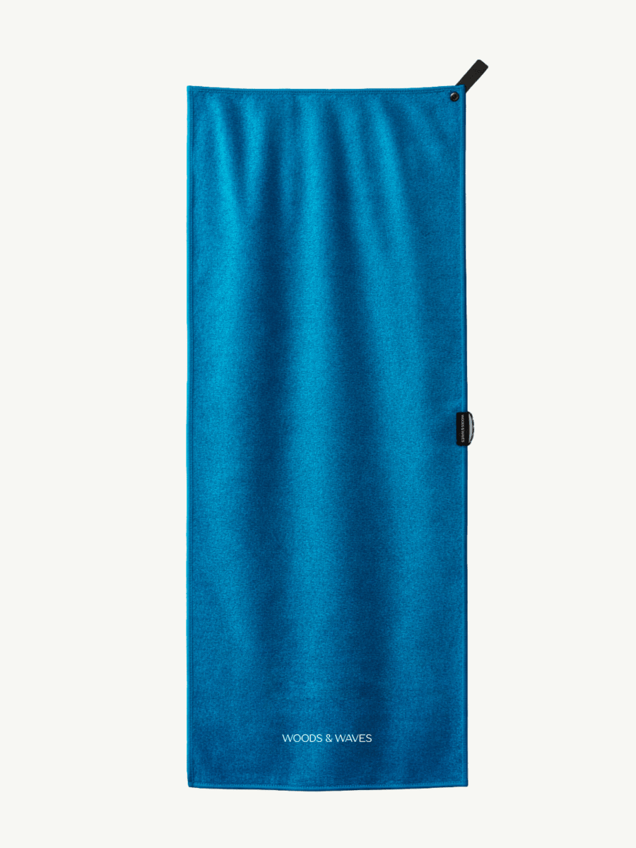 Clear Blue - Sporthandtuch mit Magnet & Zipper - Tasche - woodsandwaves.co