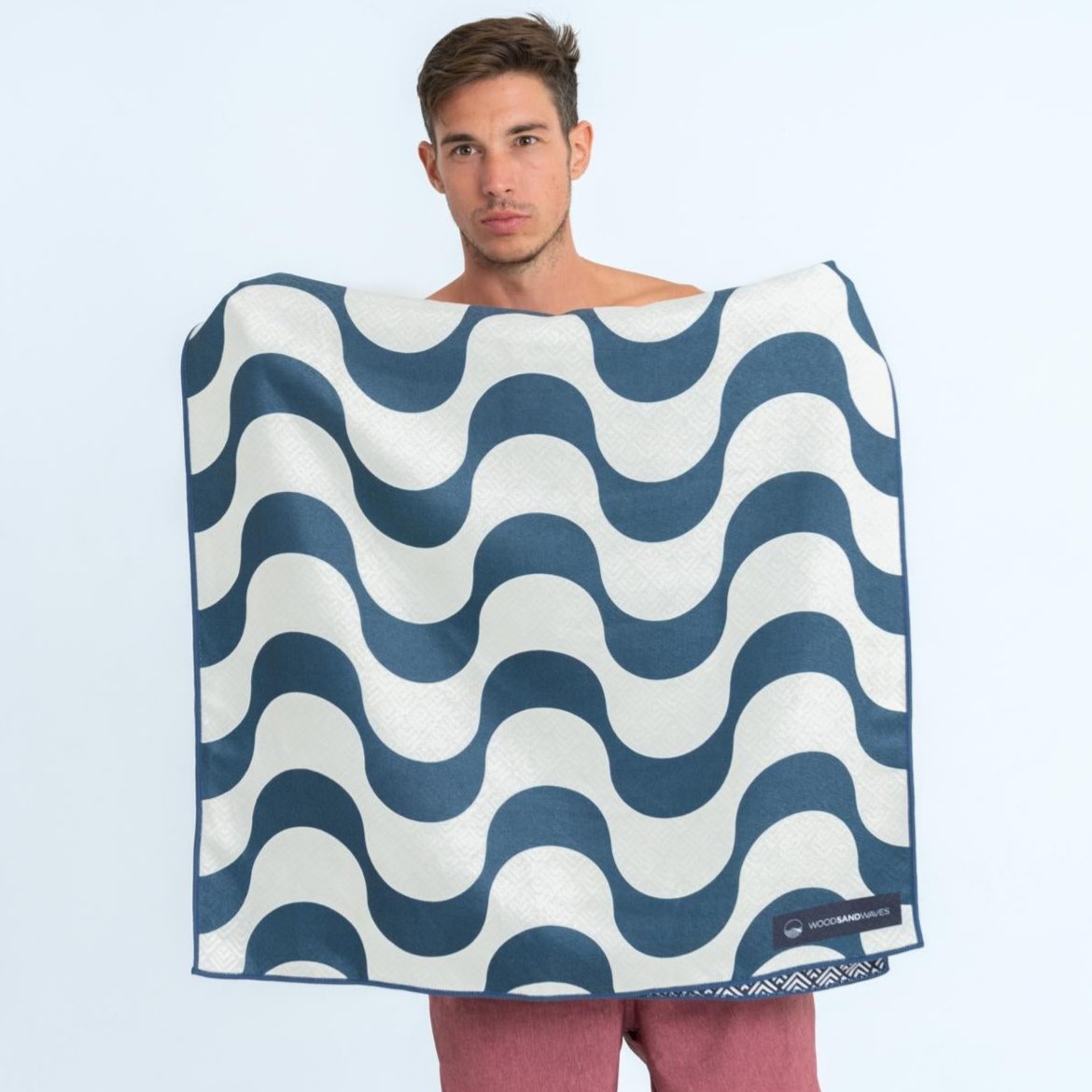 Copacabana - Duschhandtuch aus Premium Mikrofaser - angenehm auf der Haut - woodsandwaves.co