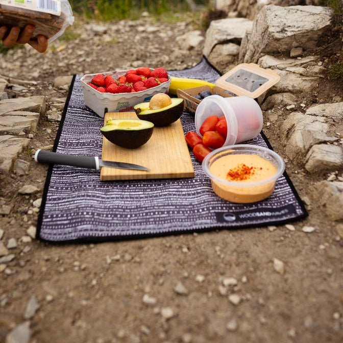 Dark Mind - Ultra - leichtes Outdoor - und Wanderhandtuch - woodsandwaves.co