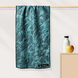 Green Energy Flow - Ultra - leichtes Outdoor - und Wanderhandtuch - woodsandwaves.co