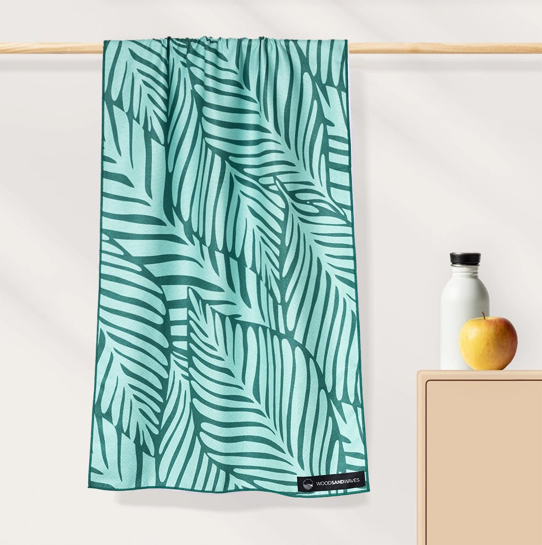 Green Garden - Ultra - leichtes Outdoor - und Wanderhandtuch - woodsandwaves.co