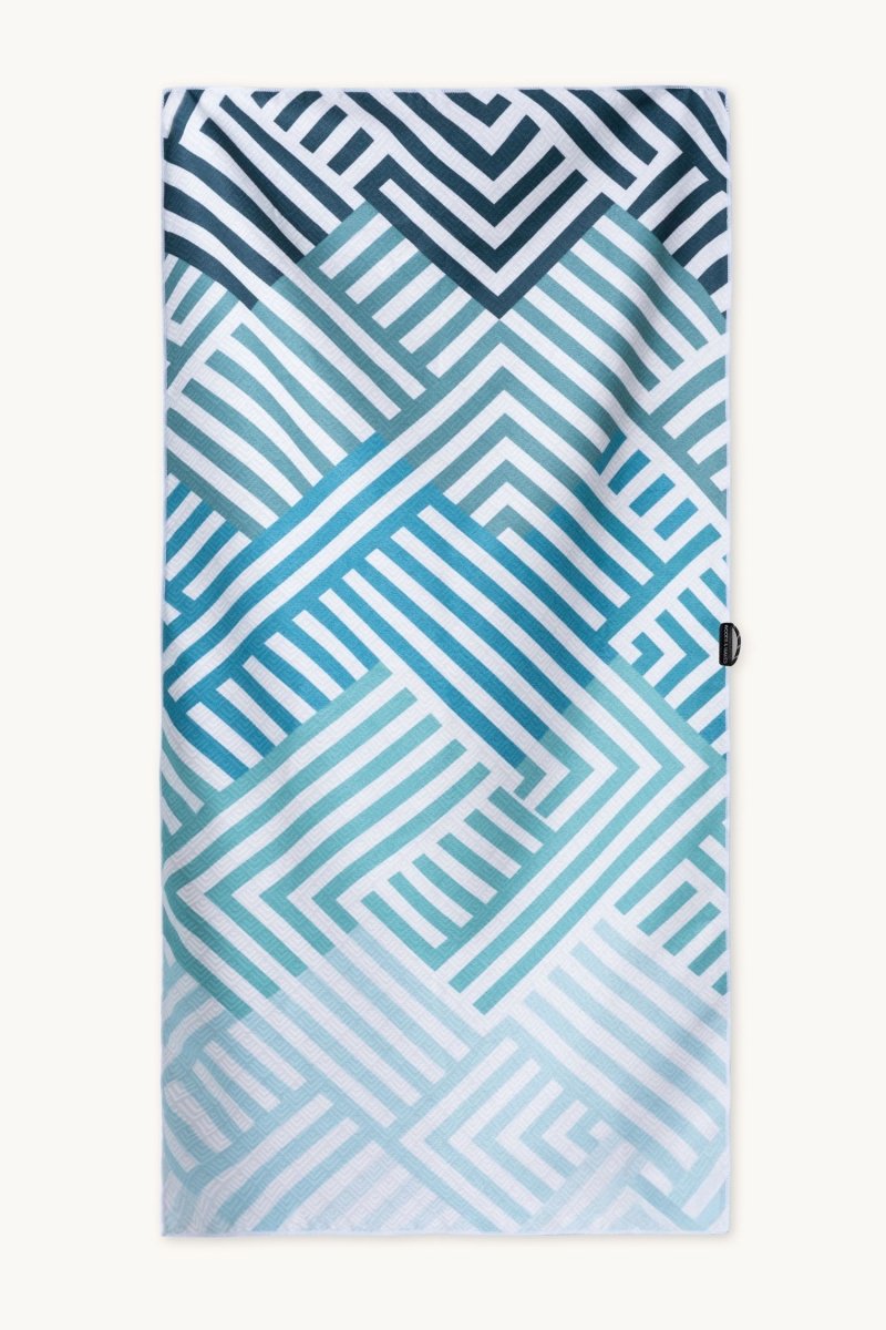 Mint Relaxation - Duschhandtuch aus Premium Mikrofaser - angenehm auf der Haut - woodsandwaves.co