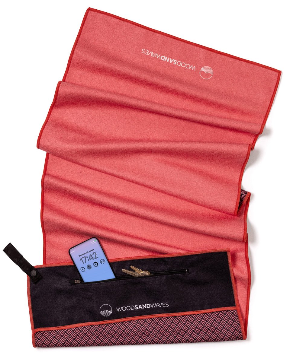 Sporthandtuch mit Magnet & Zipper - Tasche - woodsandwaves.co
