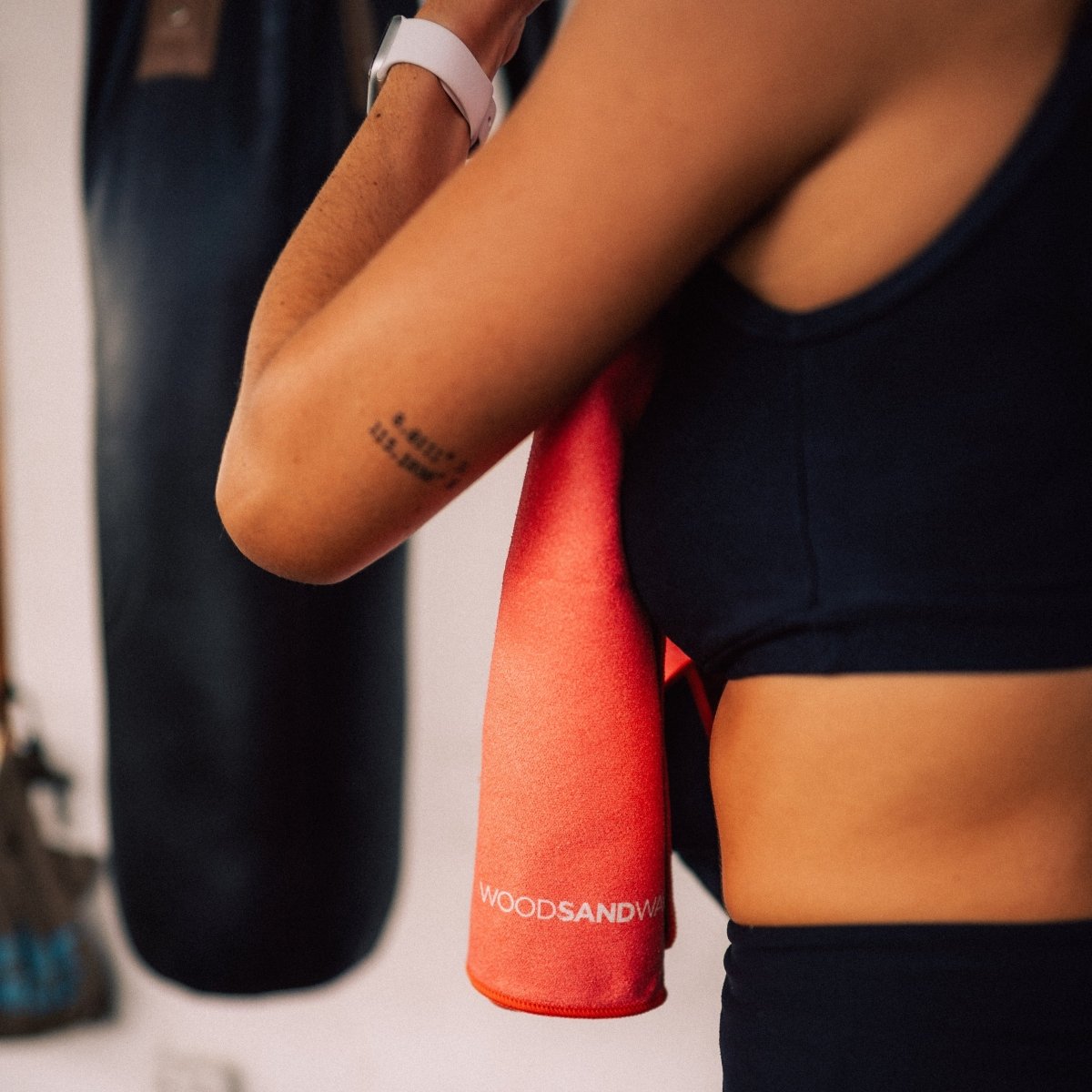 Sporthandtuch mit Magnet & Zipper - Tasche - woodsandwaves.co