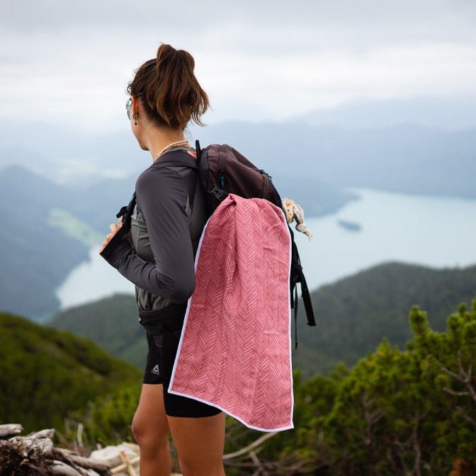 Spring Brush - Ultra - leichtes Outdoor - und Wanderhandtuch - woodsandwaves.co